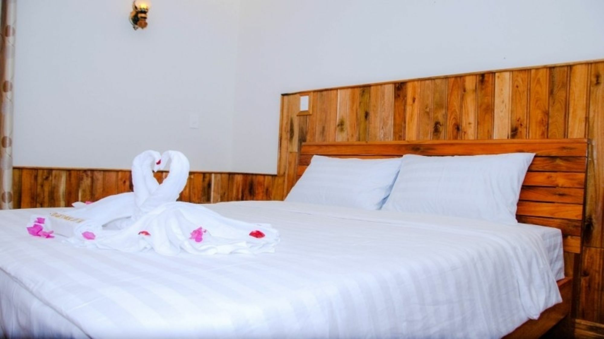 Lien Tho Guesthouse Дуонг-Донг Экстерьер фото